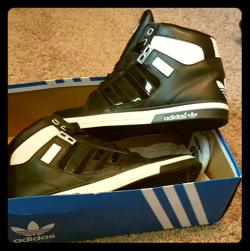 Adidas Sneakers - Hard Court Hi II